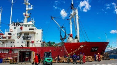 Paro de actividades en el buque Tai An por incumplimientos laborales