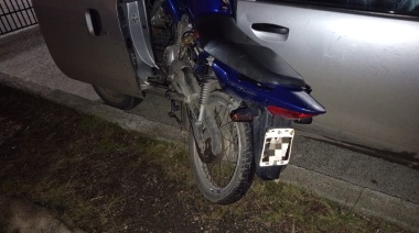 Tres hombres fueron detenidos cuando intentaban robar una moto