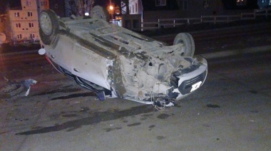 Impactante vuelco en el barrio Altos de La Estancia