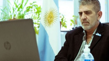 El ministro López Silva reconoció demoras en pagos docentes y anunció un nuevo sistema para resolverlo