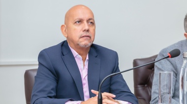 Villegas impulsa una ley para regular las “desobligaciones” docentes