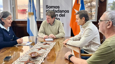 El gobierno acompaña la Ultramaratón por el nuevo edificio del CAAD