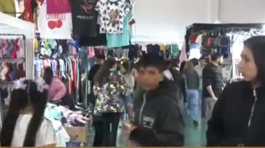 Feriantes autoconvocados rechazan al gremio FETIA y advierten: “No pueden negociar con nuestro trabajo de años”