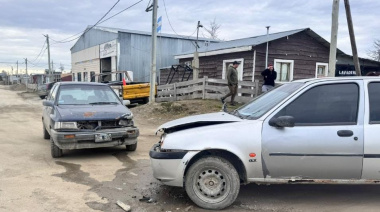 Choque sin heridos en esquina de Tolhuin