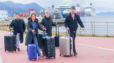 “El turismo es un recurso genuino que se vuelca al comercio local y genera trabajo en Ushuaia”