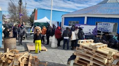 Los docentes extienden la semana de conflicto