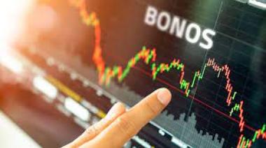 Calma en el mercado: el dólar cede, crecen bonos y acciones