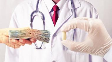 Más argentinos dejan las prepagas y vuelven al hospital público