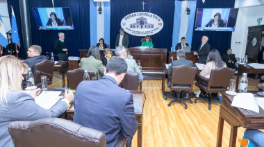 La Legislatura sancionó la norma que habilita la producción de salmón