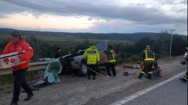 Un hombre permanece internado, luego de chocar contra un guardarrail