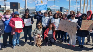 Familias de policías retirados exigen respuestas y reivindican su dignidad