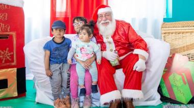 Papá Noel recorre los barrios de Río Grande