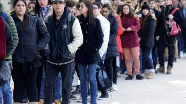 según el INDEC: Bajó la desocupación y creció levemente el empleo