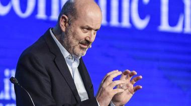 Sturzenegger confirmó que la regulación regirá para todos los trabajadores privados y reducirá aportes destinados a jubilaciones