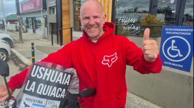 Una mini moto, una carpa y un gran desafío rumbo a Ushuaia y La Quiaca