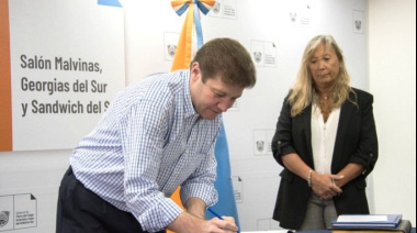 Sale Chapperón del Gabinete: deja el Ministerio con una deuda millonaria con OSEF