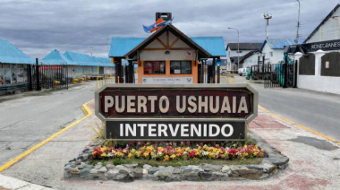 Trabajadores del Puerto de Ushuaia se manifiestan frente a Casa de Gobierno y exigen respuestas