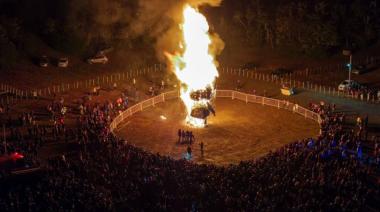 Tolhuin despidió el 2025: Quema del Muñeco