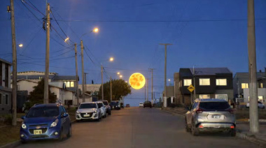 La Luna de Nieve 2026 iluminó el cielo fueguino