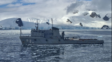 El buque Bahía Agradable ya patrulla las aguas del continente blanco
