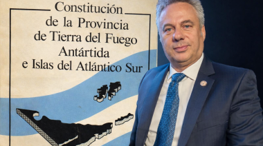 “¿Cómo van a gastar 8.000 millones mientras docentes y policías reclaman?”