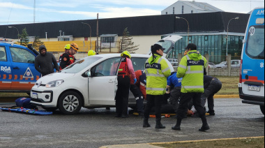 Fuerte choque en la Rotonda de la Trucha: dos personas hospitalizadas
