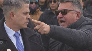 Escándalo en el acto central por el 2 de abril