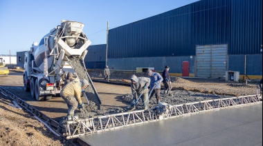 Río Grande: El Municipio avanza con pavimentación y mejora de la traza vial en puntos clave de la ciudad