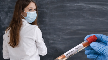 Confirman un caso positivo de coqueluche en una docente de Río Grande