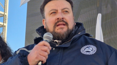 Javier Escobar advirtió que “hoy tener un trabajo en blanco está pasando a ser un lujo”