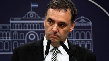 El Gobierno patea las declaraciones juradas en medio del escándalo por el patrimonio de Adorni