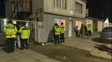 Tres hombres detenidos en Río Grande por intentar comprar con tarjeta robada