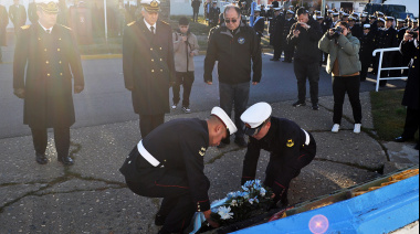 Emotiva conmemoración por el aniversario del hundimiento del Belgrano