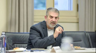 “El pago está garantizado”, aseguró López Silva en medio de un nuevo conflicto docente