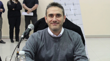 “La gente la está pasando mal y la política se mira el ombligo”, cuestionó Ybars