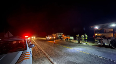 Camioneta y un camión colisionaron cerca del acceso a Las Termas