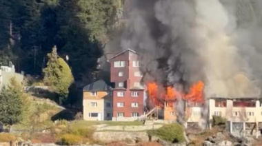 Impactante incendio destruyó parte de un histórico hotel de Bariloche