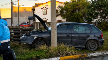 Una mujer fue asistida tras una colisión entre un Gol y una Toyota RAV4