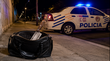 Con un cuchillo carnicero en la cartera: dos mujeres fueron arrestadas tras una madrugada agitada