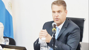 Von der Thusen: "Los chicos no pueden seguir siendo rehenes del conflicto educativo"