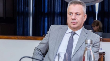 Lechman quiere poner fin a los "paracaidistas" y exige cinco años de residencia para ocupar cargos clave