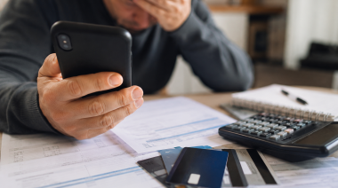 Fueguinos, atrapados en el círculo de las deudas digitales