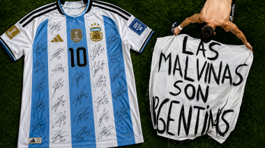 La sábana y la camiseta de la Selección llegarían a Río Grande en septiembre