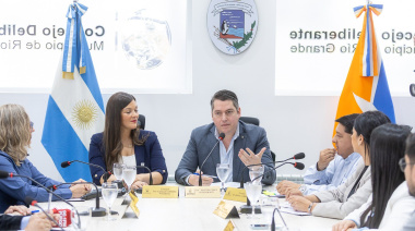 Martín Perez presentó el Presupuesto 2027: baja de impuestos, desendeudamiento, obras y más salud