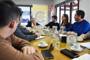 La Cámara de Comercio de Ushuaia y la AREF definen acciones para apoyar a los contribuyentes