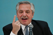 Procesaron a Alberto Fernández y embargaron bienes millonarios