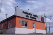 Una pareja provocaba disturbios y fueron detenidos por resistencia a la autoridad
