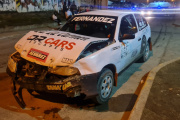 Un auto del Gran Premio chocó frente a la UTN y terminó secuestrado