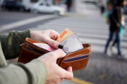 8 de cada 10 argentinos hacen malabares para llegar a fin de mes