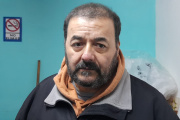 “Gracias a Dios tengo algunos amigos que me prestan plata o mi hija que hace alfajores”